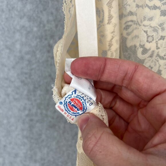 Wonder Woman Vintage Lace Trim Midi Slip Dress Size 34 Cream USA Union Made - Picture 7 of 11